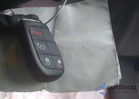 2021 Jeep Compass Limited 4X4 from USA, damaged, VIN 3C4NJDCB9MT556758